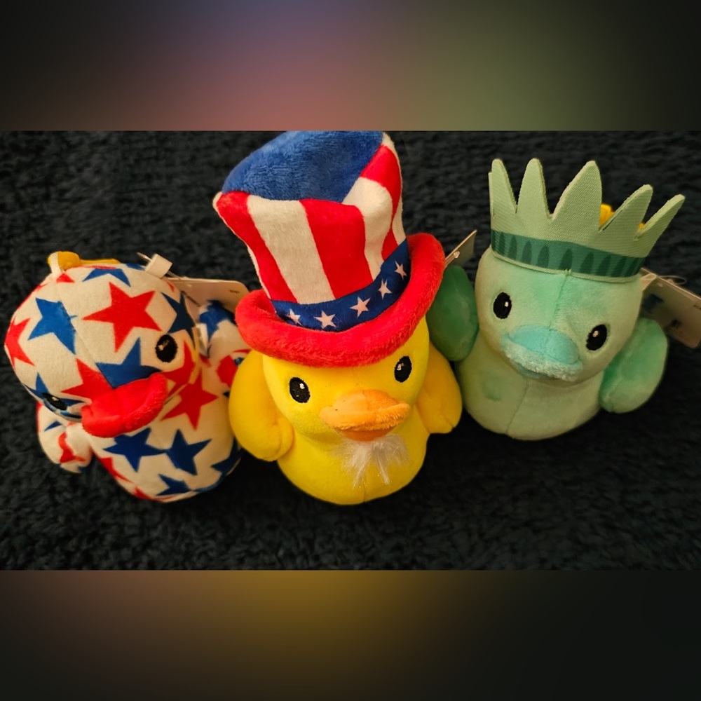 3 Joyward Quackers USA Themed Plush Backpack Clips